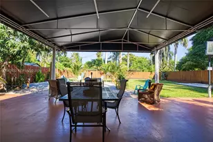 13521 NE 1st Ave, Miami, FL 33161 - Photo 36