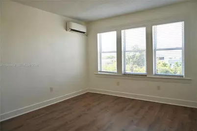 501 SW 6th Ct #214, Miami, FL 33130 - Photo 2