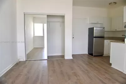 501 SW 6th Ct #325, Miami, FL 33130 - Photo 4