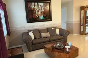 8604 NW 59th Pl, Tamarac, FL 33321 - Photo 4