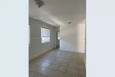 745 NW 60th St #3, Miami, FL 33127 - Photo 8