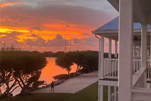 5017 Sunset Village Dr, Duck, FL 33050 - Photo 1