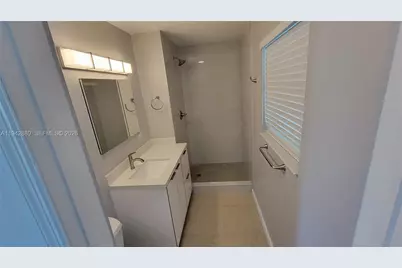670 NE 179th Ter, Miami, FL 33162 - Photo 6