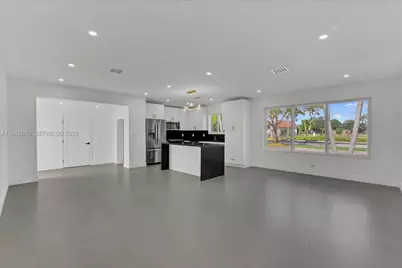 1110 NW 183rd St, Miami Gardens, FL 33169 - Photo 12