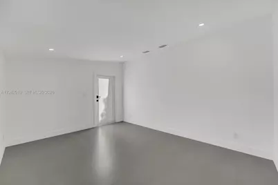 1110 NW 183rd St, Miami Gardens, FL 33169 - Photo 10