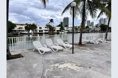 7207 Bay Dr #24, Miami Beach, FL 33141 - Photo 20