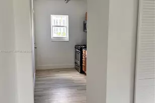 7207 Bay Dr, Miami Beach, FL 33141 - Photo 8
