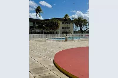 1400 NE 191st St #310, Miami, FL 33179 - Photo 14