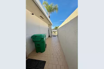 2725 SW 102nd Ave, Miami, FL 33165 - Photo 28