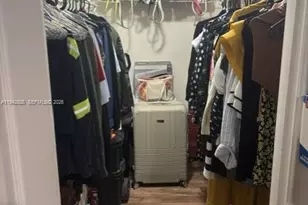 2565 W 56th St, Hialeah, FL 33016 - Photo 14