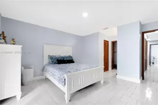 1142 SW 138th Ct, Miami, FL 33184 - Photo 18