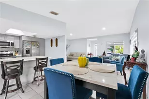 1142 SW 138th Ct, Miami, FL 33184 - Photo 12