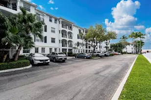 3215 NE 184th St, Aventura, FL 33160 - Photo 40