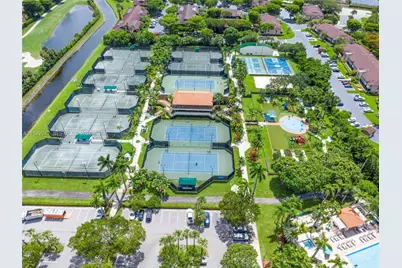 10635 NW 54th St, Doral, FL 33178 - Photo 40