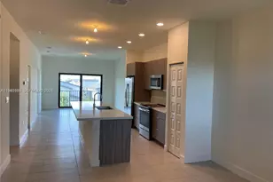 7809 NW 104th Ave, Doral, FL 33178 - Photo 2