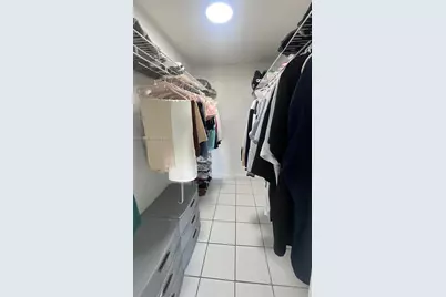 5625 W 20th Ave #404, Hialeah, FL 33012 - Photo 8