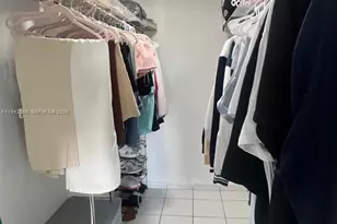 5625 W 20th Ave, Hialeah, FL 33012 - Photo 8