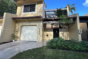 9853 Costa Del Sol Blvd, Doral, FL 33178 - Photo 1