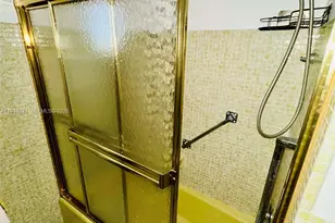 215 SE 3rd Ave, Hallandale Beach, FL 33009 - Photo 12