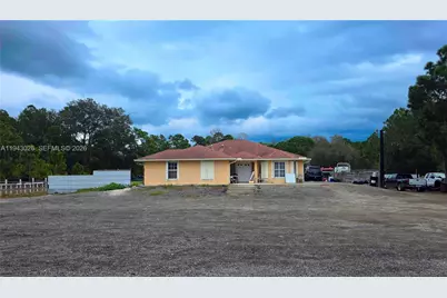 355 N Lindero St, Clewiston, FL 33440 - Photo 2