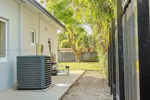 588 Palmetto Dr, Miami Springs, FL 33166 - Photo 36