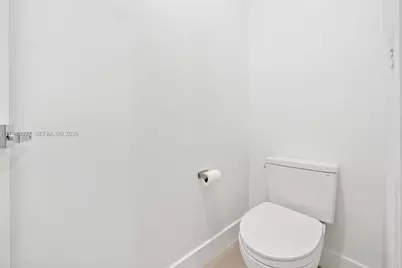 4648 NW 83rd Ave, Doral, FL 33166 - Photo 22