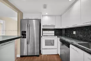 900 Bay Dr, Miami Beach, FL 33141 - Photo 12