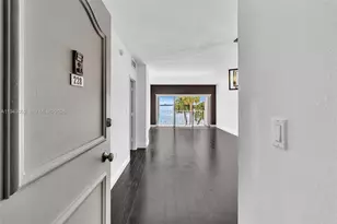 500 Bayview Dr, Sunny Isles Beach, FL 33160 - Photo 4