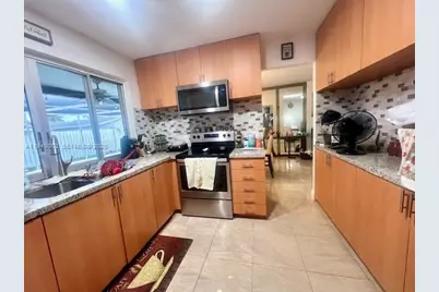 10631 NW 28th St, Sunrise, FL 33322 - Photo 8