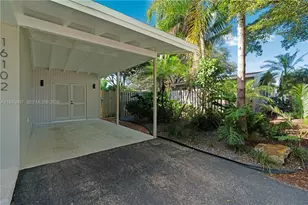 16102 SW 98th Ave, Miami, FL 33157 - Photo 10