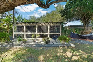 16102 SW 98th Ave, Miami, FL 33157 - Photo 4