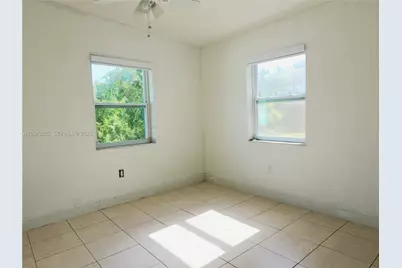 10450 SW 182nd St, Miami, FL 33157 - Photo 8