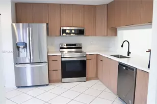 9023 SW 113th Pl Cir W, Miami, FL 33176 - Photo 4