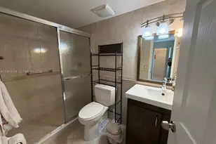 10296 NW 9th St Cir, Miami, FL 33172 - Photo 8