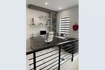 7782 NW 18th St, Pembroke Pines, FL 33024 - Photo 34