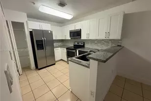 10902 NW 83rd St, Doral, FL 33178 - Photo 6