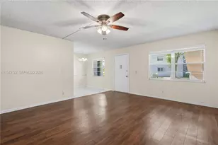 251 SW 132nd Way, Pembroke Pines, FL 33027 - Photo 16