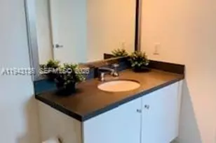 90 SW 3rd St, Miami, FL 33130 - Photo 10