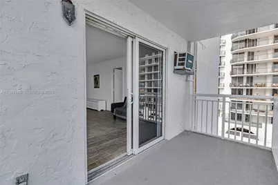 200 S Birch Rd #1015, Fort Lauderdale, FL 33316 - Photo 14