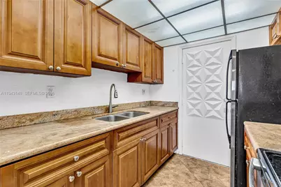 200 S Birch Rd #1015, Fort Lauderdale, FL 33316 - Photo 8