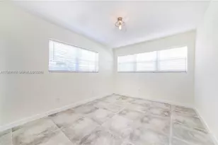 7975 Crespi Blvd, Miami Beach, FL 33141 - Photo 12