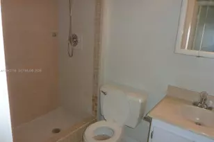 180 Cypress Club Dr, Pompano Beach, FL 33060 - Photo 22