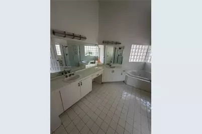 14640 SW 132nd Ct, Miami, FL 33186 - Photo 20