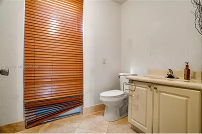 865 NE 208th Ter, Miami, FL 33179 - Photo 16