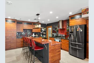 8840 SW 50th Ter, Miami, FL 33165 - Photo 4