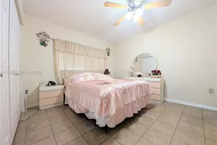 7801 W 29th Way, Hialeah, FL 33018 - Photo 14