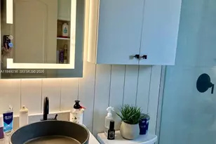 651 E 38th St, Hialeah, FL 33013 - Photo 12