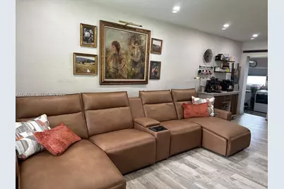 651 E 38th St, Hialeah, FL 33013 - Photo 6