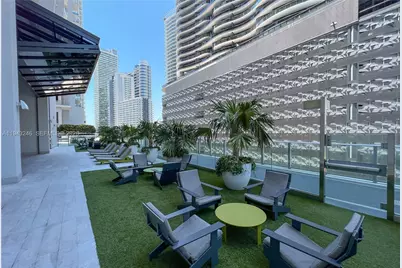 1010 Brickell Ave #1405, Miami, FL 33131 - Photo 36