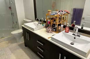 2000 N Bayshore Dr, Miami, FL 33137 - Photo 14